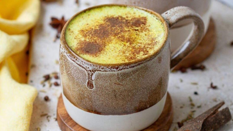 Golden milk latte